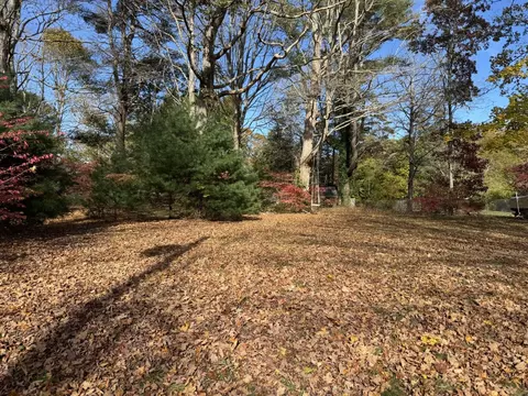18 Douglas Ave, Monument Beach, MA 02553 photo 5