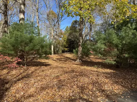 18 Douglas Ave, Monument Beach, MA 02553 photo 1