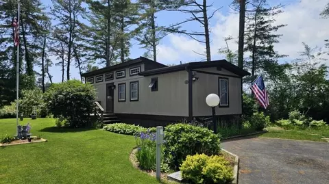 189 Pine View Ter, West Wareham, MA 02576