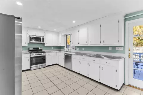 2 Westerly Dr, Bourne, MA 02532 photo 19