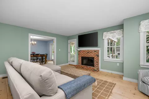 Living - 3528 Main St, Barnstable, MA 02630 photo 2 of 3
