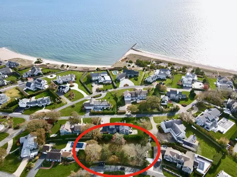 19 Riverway, West Harwich, MA 02671
