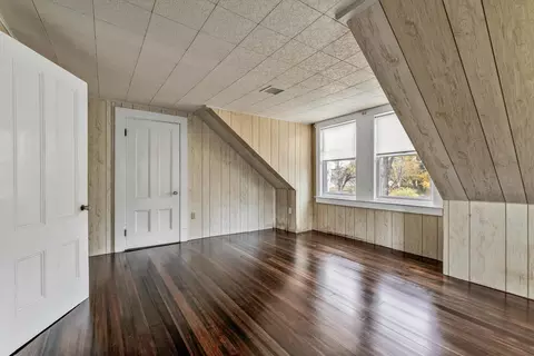 Bedroom - 38 Old Bridge Rd, Buzzards Bay, MA 02532 photo 5 of 7