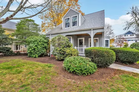 Exterior - 38 Old Bridge Rd, Buzzards Bay, MA 02532 photo 3 of 8