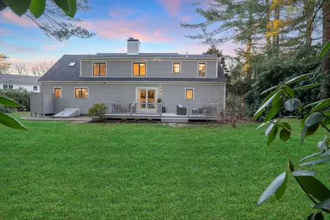 Exterior - 7 Blue Fin, Mashpee, MA 02649 photo 2 of 10