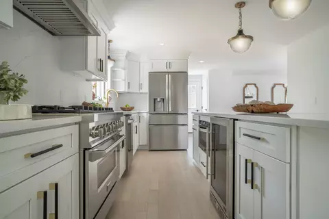 Kitchen - 7 Blue Fin, Mashpee, MA 02649 photo 1 of 3