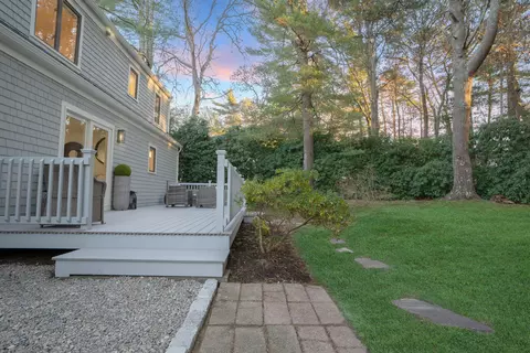Exterior - 7 Blue Fin, Mashpee, MA 02649 photo 8 of 10
