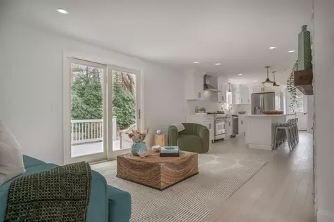 Living - 7 Blue Fin, Mashpee, MA 02649 photo 4 of 6
