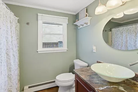 Bath - 197 Monomoscoy Rd, Mashpee, MA 02649 photo 1 of 2