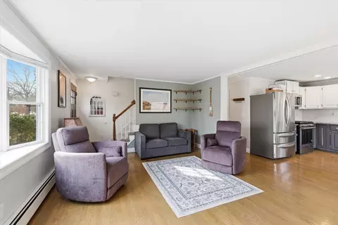 Living - 197 Monomoscoy Rd, Mashpee, MA 02649 photo 3 of 4