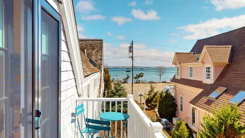 54 Commercial St UNIT 5, Provincetown, MA 02657