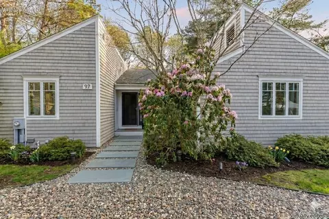 97 Walton Heath Way, Mashpee, MA 02649