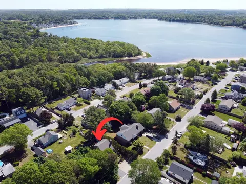 29 Wenonah Rd, Buzzards Bay, MA 02532 photo 1