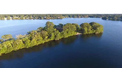 View/Area - 481 Lakeside Dr, Centerville, MA 02632 photo 3 of 8