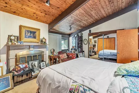 Bedroom - 481 Lakeside Dr, Centerville, MA 02632 photo 7 of 12