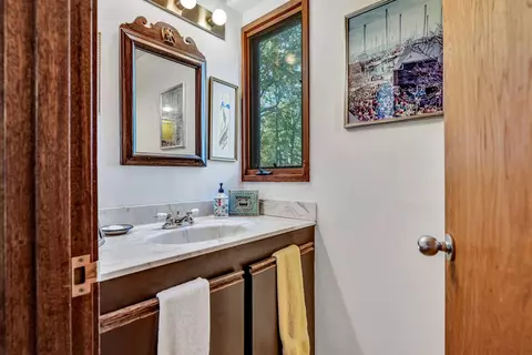 Bath - 481 Lakeside Dr, Centerville, MA 02632 photo 1 of 4