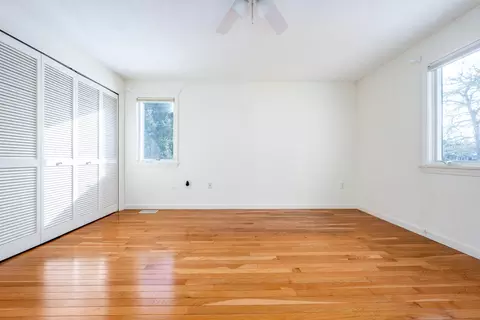 Bedroom - 1 Masters Ct, Mashpee, MA 02649 photo 2 of 3