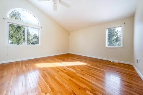Living - 1 Masters Ct, Mashpee, MA 02649 photo 4 of 5