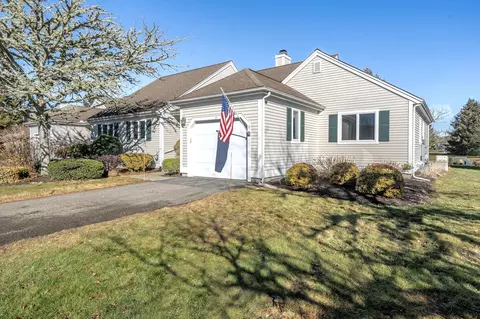 Exterior - 1 Masters Ct, Mashpee, MA 02649 photo 1 of 7