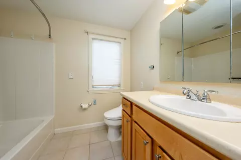 Bath - 1 Masters Ct, Mashpee, MA 02649 photo 1 of 2