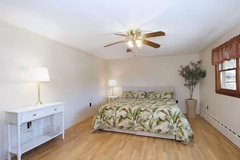 4 Van Bummel Rd, Buzzards Bay, MA 02532 photo 19