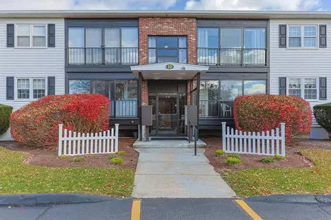 10 Candlewood Ln #2, Dennis Port, MA 02639