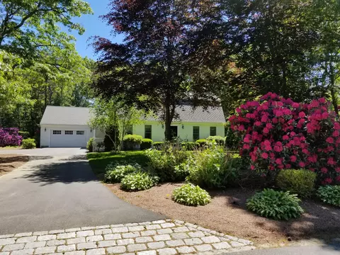 85 Clamshell Cove Rd, Cotuit, MA 02635