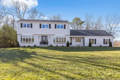 24 Surrey Ln, Sandwich, MA 02563