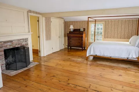 Bedroom - 69 Allyn Ln, Barnstable, MA 02630 photo 2 of 3