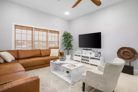 68 Center St #STE 13, Hyannis, MA 02601