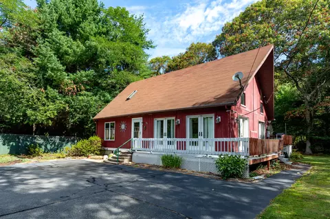 235 Main St, Mashpee, MA 02649