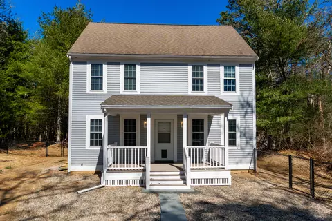 173 Main St, Mashpee, MA 02649