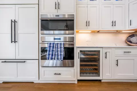 Kitchen - 67 Fire Station Rd, Osterville, MA 02655 photo 3 of 7