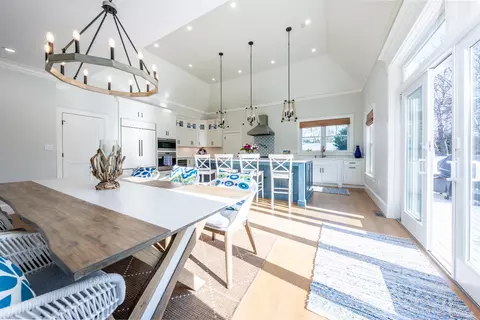 Dining - 67 Fire Station Rd, Osterville, MA 02655 photo 4 of 4