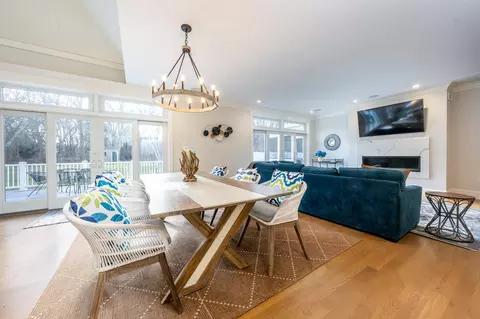 Dining - 67 Fire Station Rd, Osterville, MA 02655 photo 3 of 4