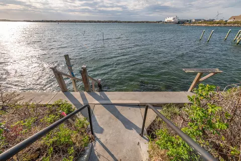 35 Benedict Rd, Bourne, MA 02532 photo 13