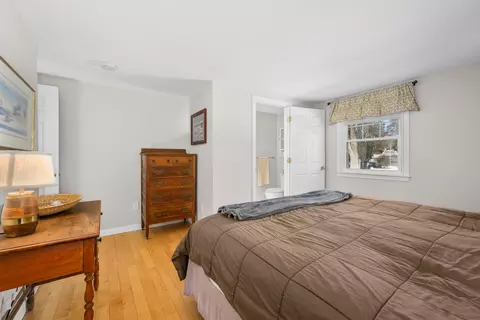 Bedroom - 5 Chickadee Ln, Centerville, MA 02632 photo 4 of 5