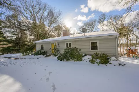 Exterior - 103 Pine Tree Dr, Centerville, MA 02632 photo 11 of 17