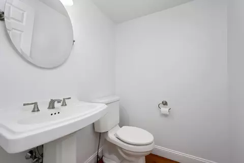Bath - 103 Pine Tree Dr, Centerville, MA 02632 photo 2 of 4