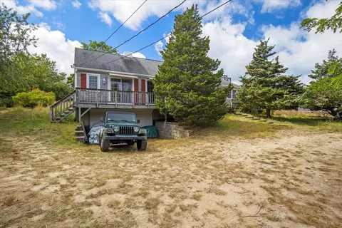 Exterior - 40 Bayview Rd, Eastham, MA 02642 photo 4 of 14