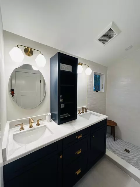 Bath - 30 Bright Coves Way, Mashpee, MA 02649 photo 1 of 5