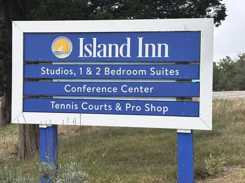 21 39g Island Inn Rd #39G, Oak Bluffs, MA 02557