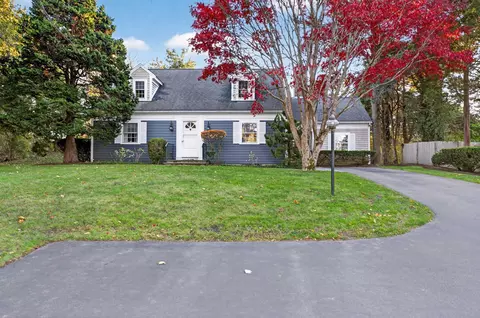 79 Bayberry Ln, Barnstable, MA 02630