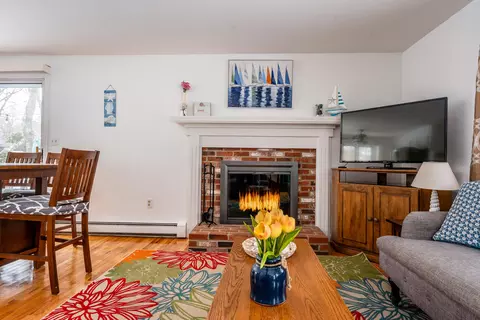 Living - 18 Jay Dee Ln, Eastham, MA 02642 photo 3 of 4
