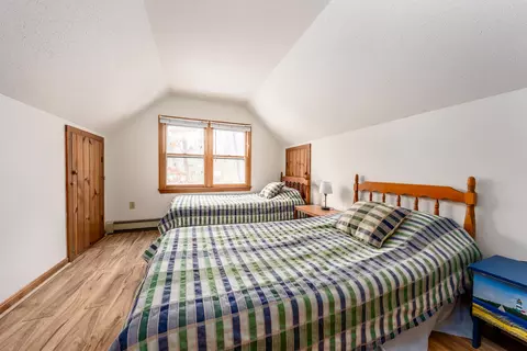 Bedroom - 18 Jay Dee Ln, Eastham, MA 02642 photo 8 of 9
