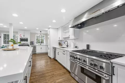 23 Middle Pond Path, Marstons Mills, MA 02648 photo 12