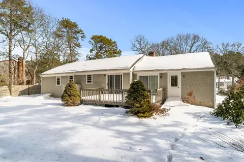 16 Birch Dr, Harwich, MA 02645