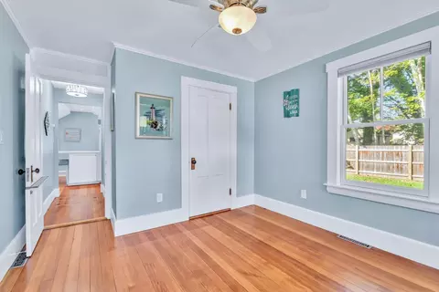 Bedroom - 22 Bay View Ave, Buzzards Bay, MA 02532 photo 1 of 3