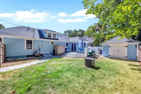 Exterior - 22 Bay View Ave, Buzzards Bay, MA 02532 photo 2 of 9