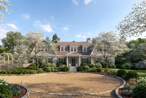 207 Crystal Lake Rd, Osterville, MA 02655